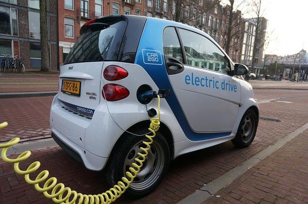 Amsterdam Smart Electric Car